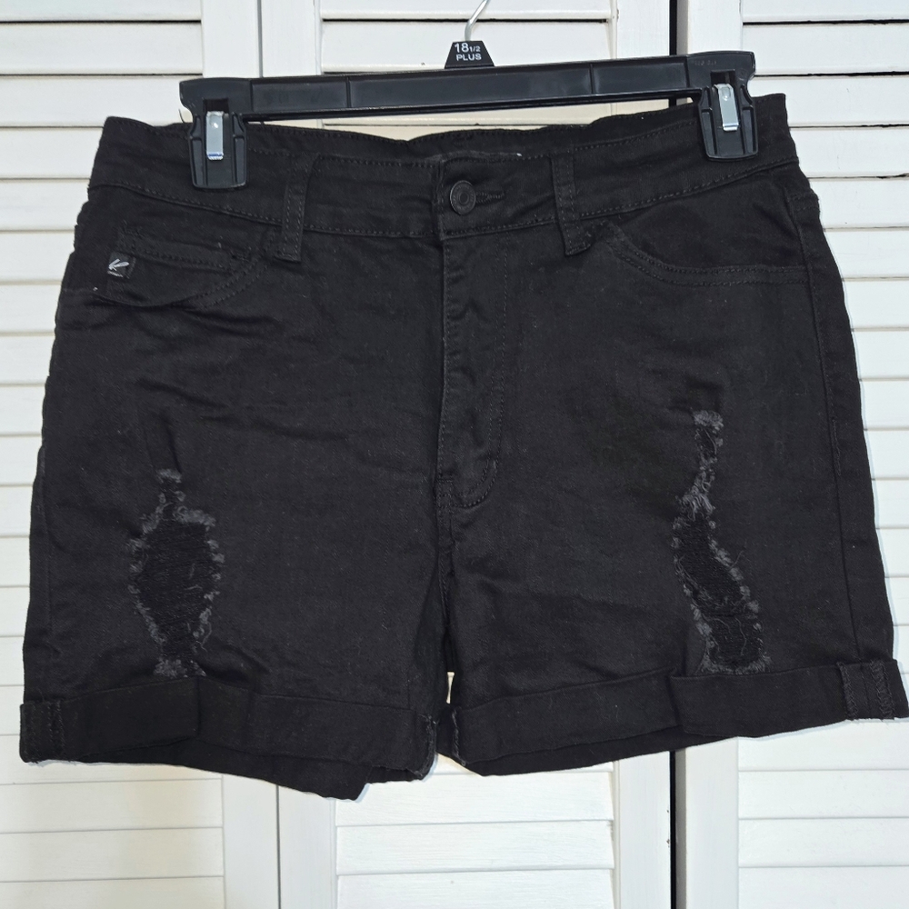 KanCan Estilo Women's  29 Black Distressed Shorts